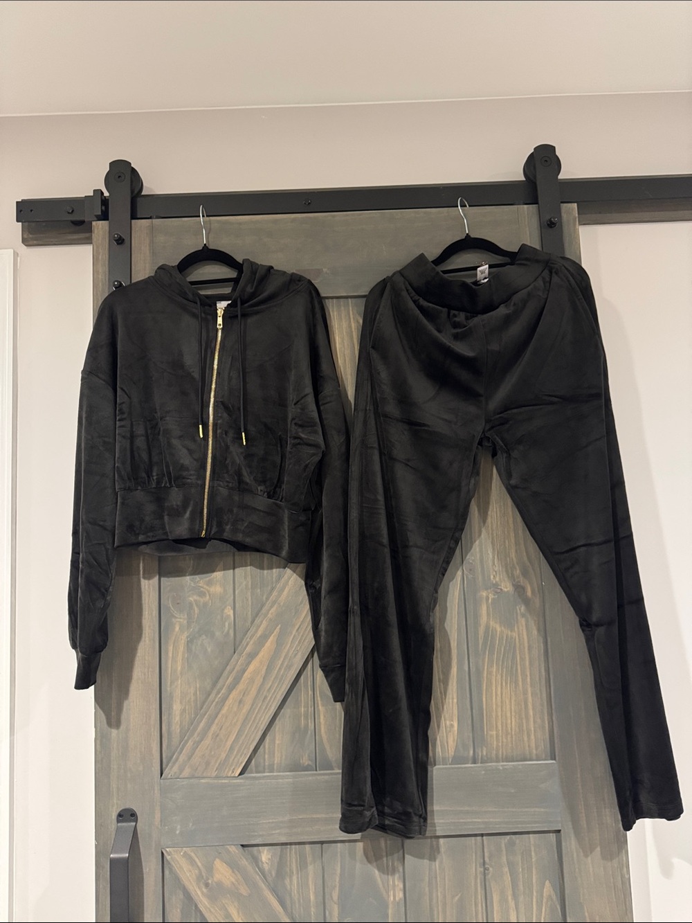 NWT Zenana Outfitters Black Velour Bomber Jacket and Pants Set